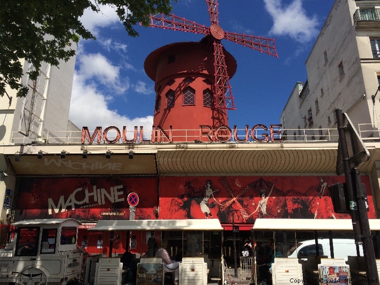 Moulin Rouge (Rda kvarn) i Paris.