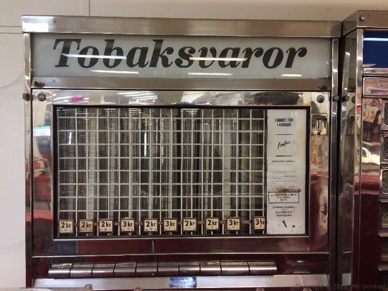 En gammal cigarettautomat