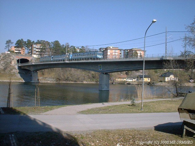 Roslagsbanans nya bro vid Bergshamra