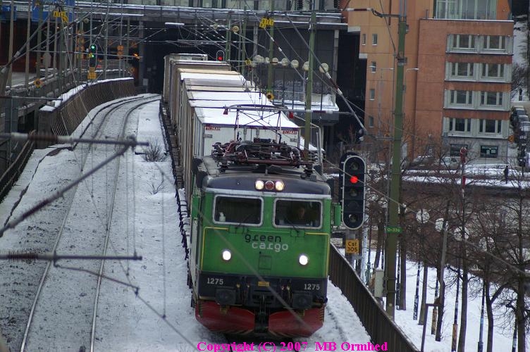 Green Cargos RC-lok nr 1275