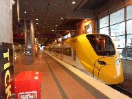 Arlanda Express vid Stockholms Central.
Bilden tagen: 2013-11-02
Publicerad: 2013-11-17