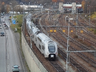 Karlbergs station i Stockholm. I bakgrunden Karlbergs slott, i Solna.
Bilden tagen: 2013-11-02
Publicerad: 2013-12-15